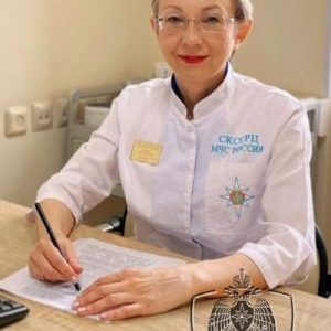 Зыкова Елена Юрьевна Врач - терапевт Высшая категория